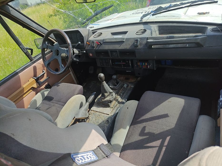 Land rover off road v8