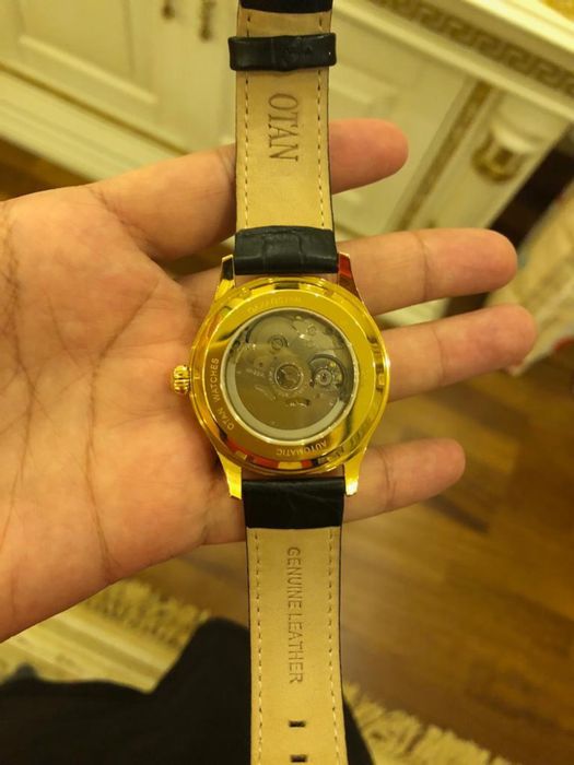 Продат часы Отан