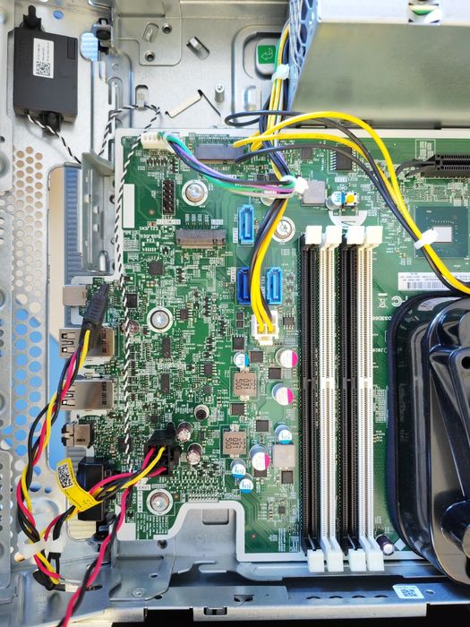 HP ProDesk 600 G6 SFF,Intel Core i7-10700, 2.90 GHz,NO RAM NO HARD