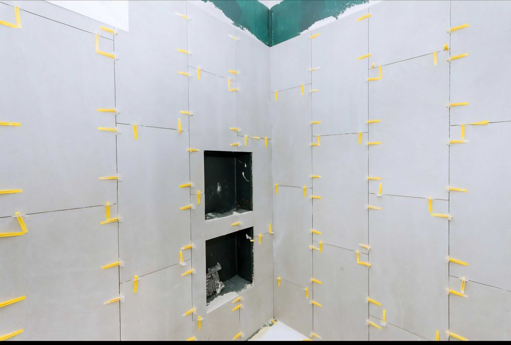 Echipă meseriași  Construcții și amenajări interioare