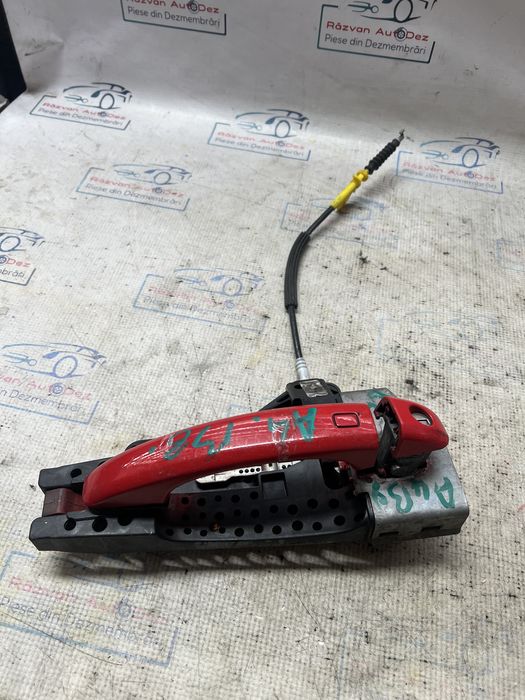 maner exterior dreapta fata audi a4 b8 2011