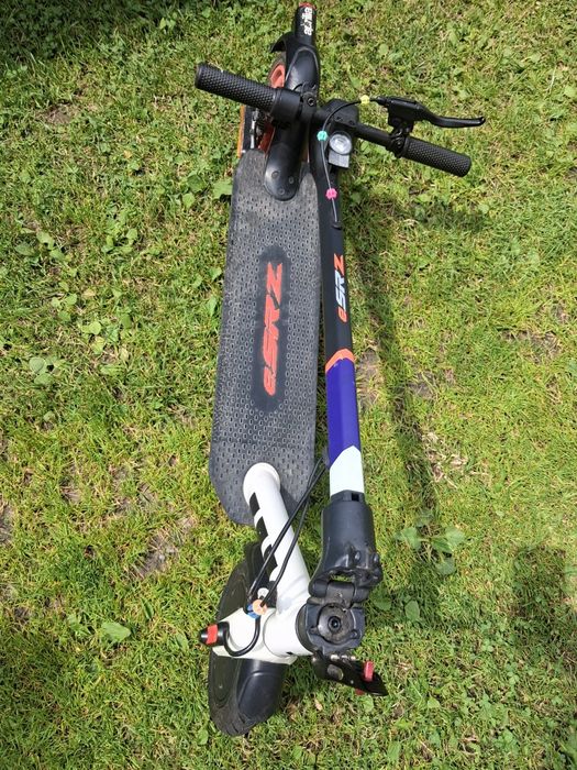 Trotineta electrica APRILIA eSRZ, 8.5 inch,