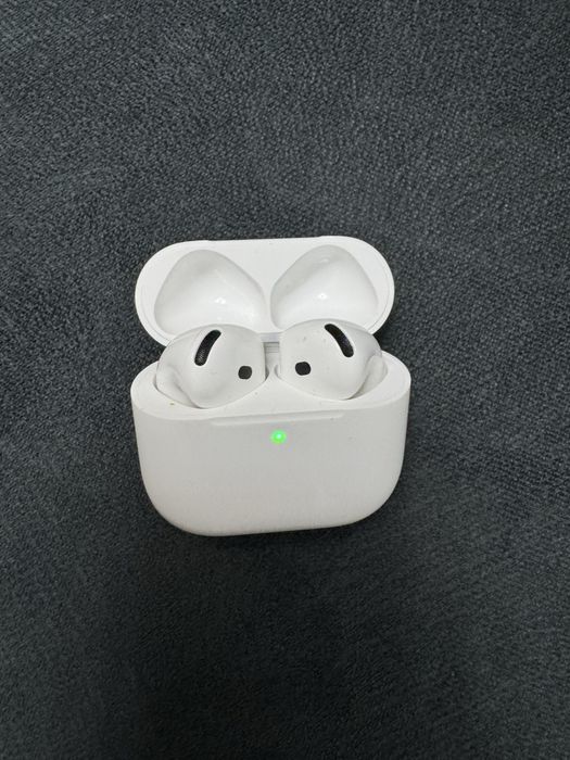 Airpods 4 с активным шумоподавлением
