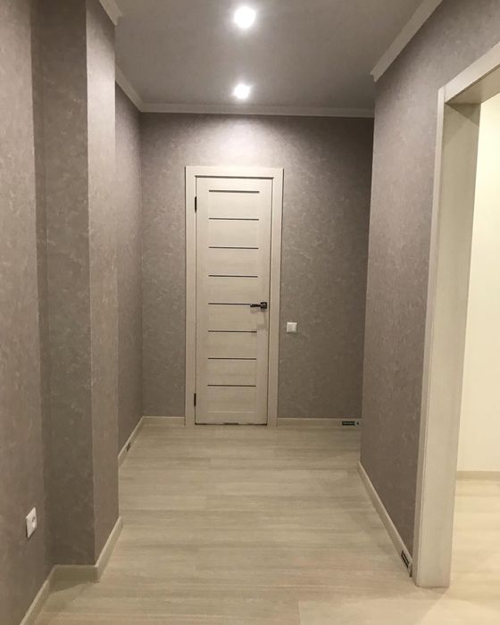 Поклейка обоев недорого