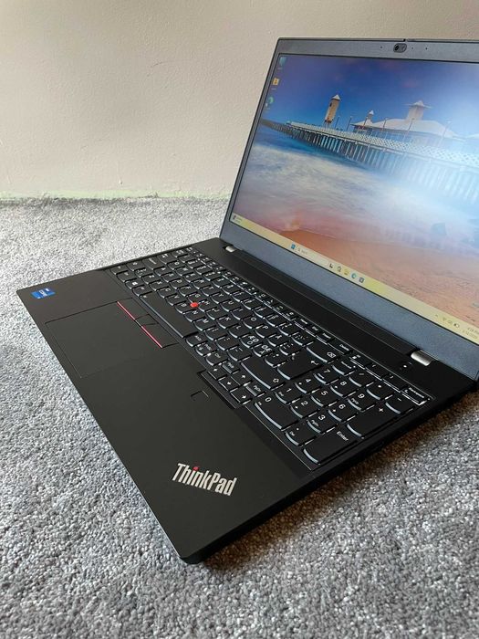 i7-11800H, 32GB DDR4, Nvidia Quadro T1200 - Lenovo ThinkPad P15v - 512GB NVMe SSD M.2, 15.6''IPS FullHD