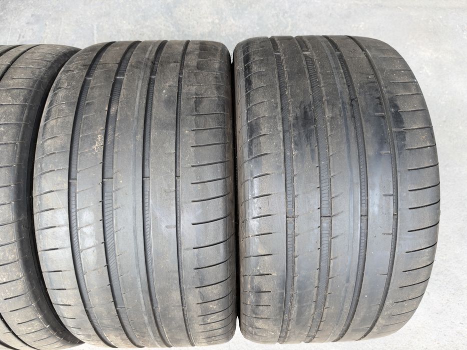 4бр. Летни Спорт-Пакет Гуми С Борд *ELECTRIC DRIVE* 265/35R/21 и 305/30R/21 -GOODYEAR- DOT:4323+2223- 5.9мм+4.4мм.