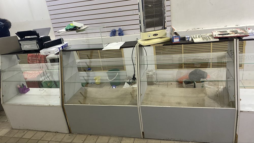 Витрины б/у фото сделаны сегодня !