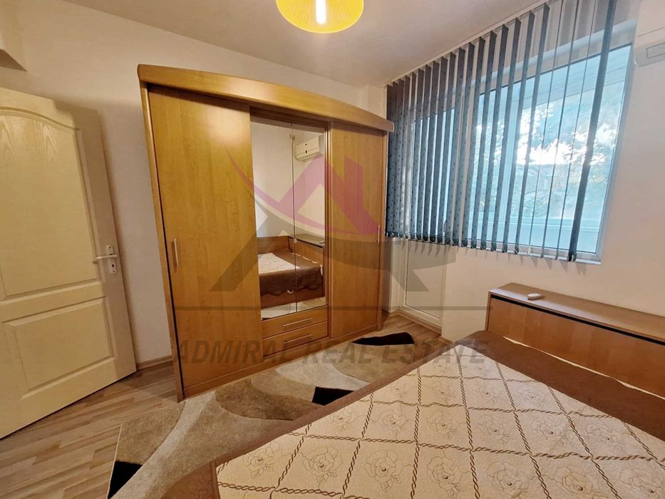 Дава се под наем Двустаен апартамент в Варна, Колхозен пазар - 65 кв.м за 358 € - Снимка #2