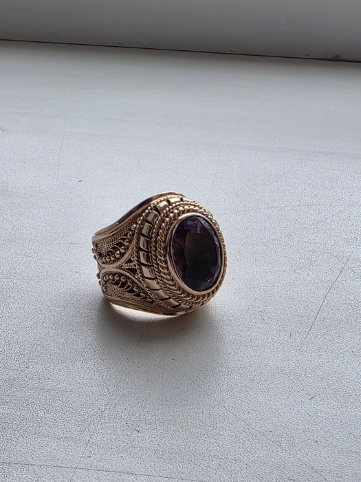 Продам золотой перстень