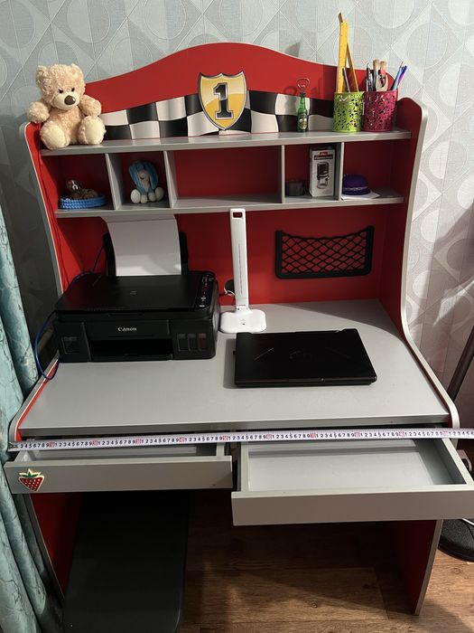 Продам детский (подрастковый) спальный гарнитур