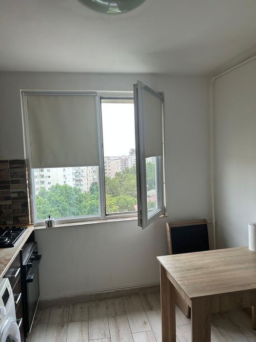 3 trei camere de vânzare în Colentina