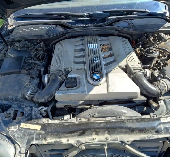 Продам машину BMW 760L