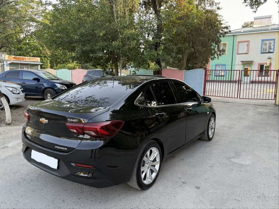 onix premier sotiladi
