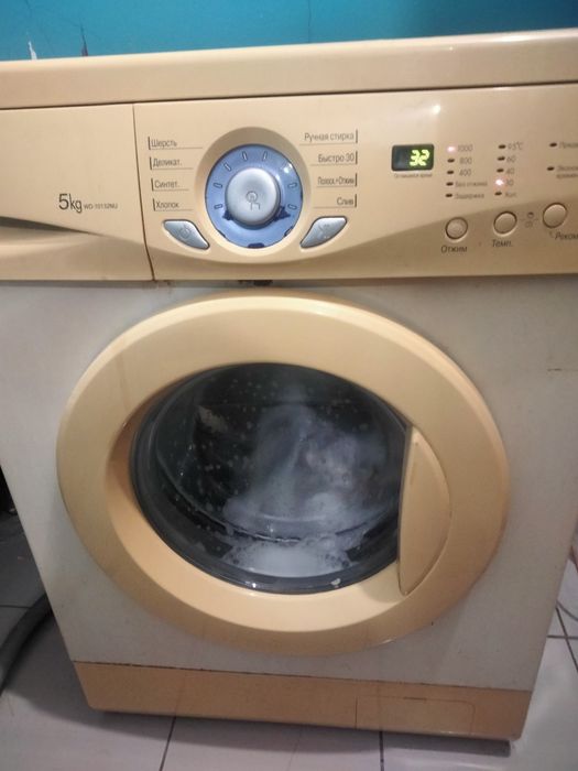 Продам стиральную машинку