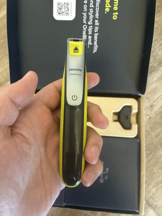 Philips One Blade 360 - машинка за бръснене