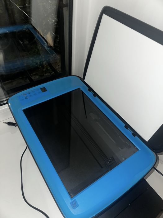 Цветной Принтер Hp лазерный и сканер