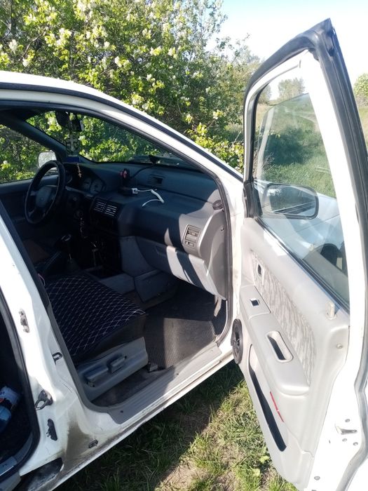 Продам  митсубиси спейс рунер