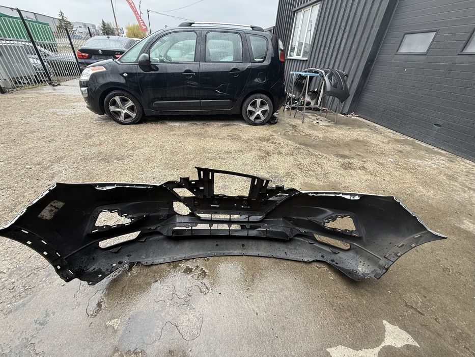 продавам предна броня за nissan qashqai 17-20г