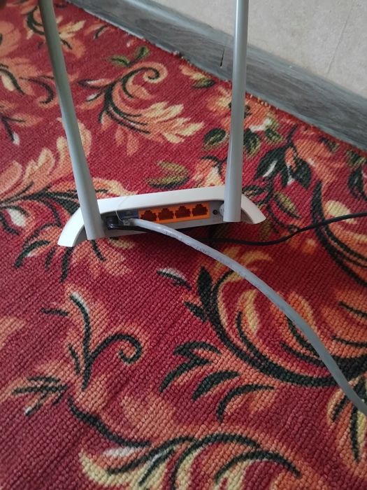 Продам роутер. Работает