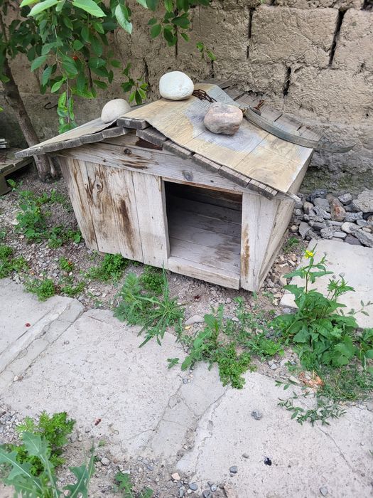 Продам будку для собаки