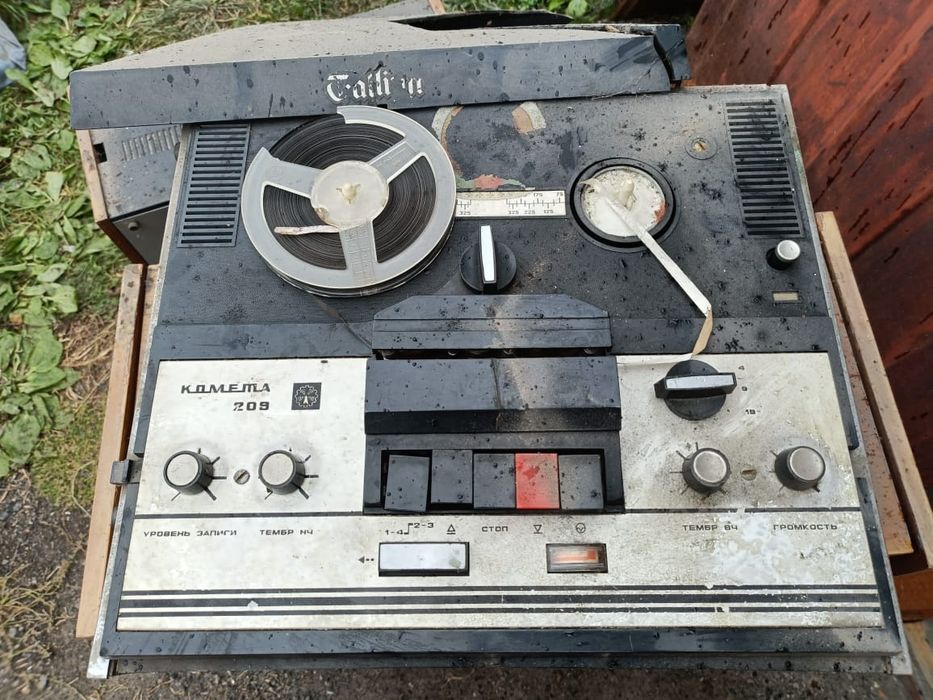 В продаже стереосистема