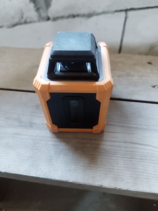 Nivela laser Magnusson