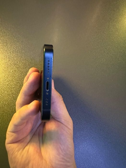 Продам айфон 14 128гб