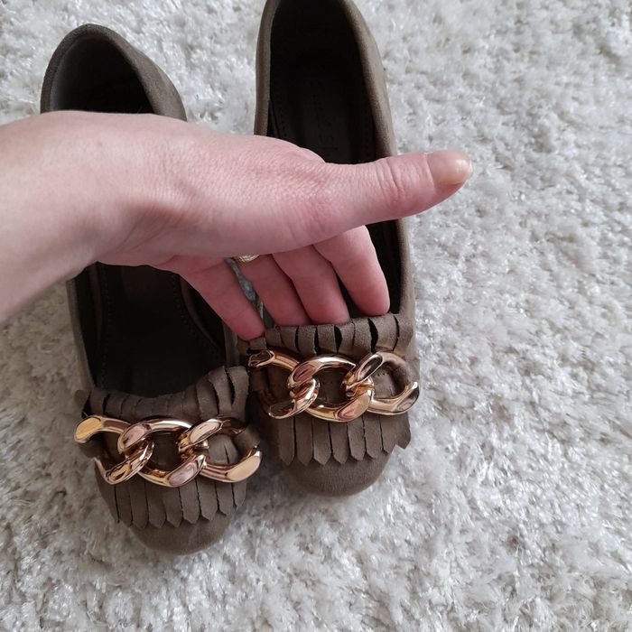Pantofi noi marime 35