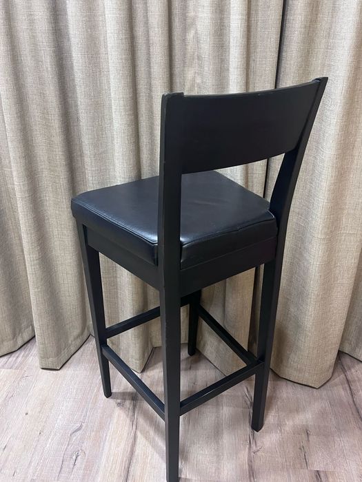 Продам барные стулья