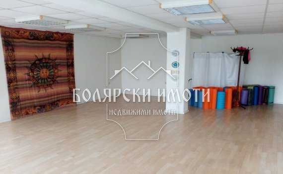 Продава се Офис в Велико Търново, Център - 50 кв.м за 1224 €/кв.м - Снимка #2