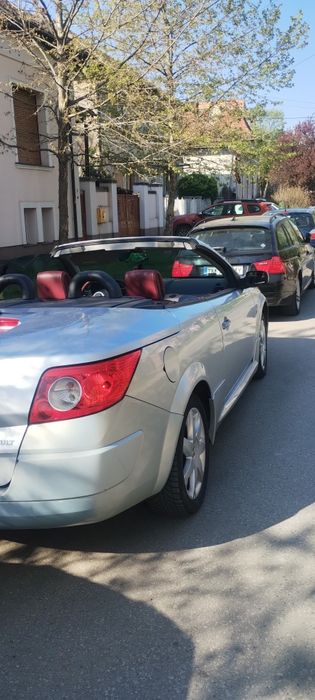 De vînzare reno decapotabil urgent