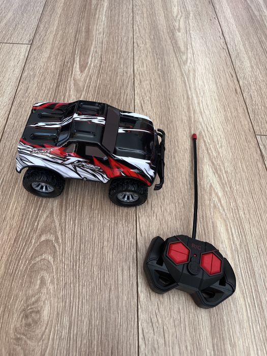 Детска количка с дистанционно