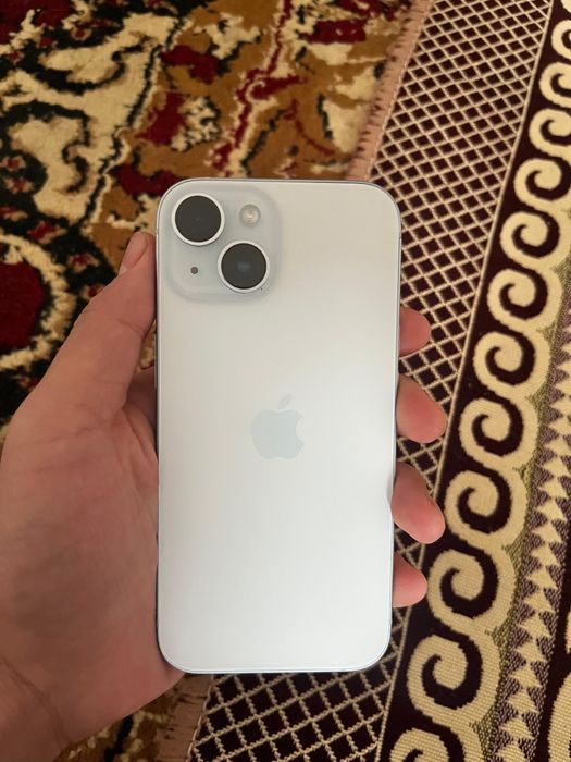 Продам айфон:15 128гб