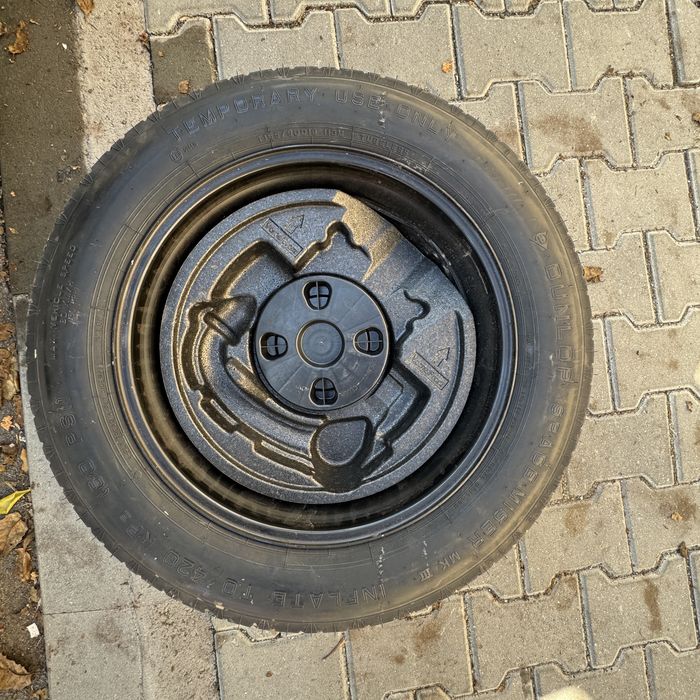 Продавам оригинална Dunlop патерица и органайзер за W164