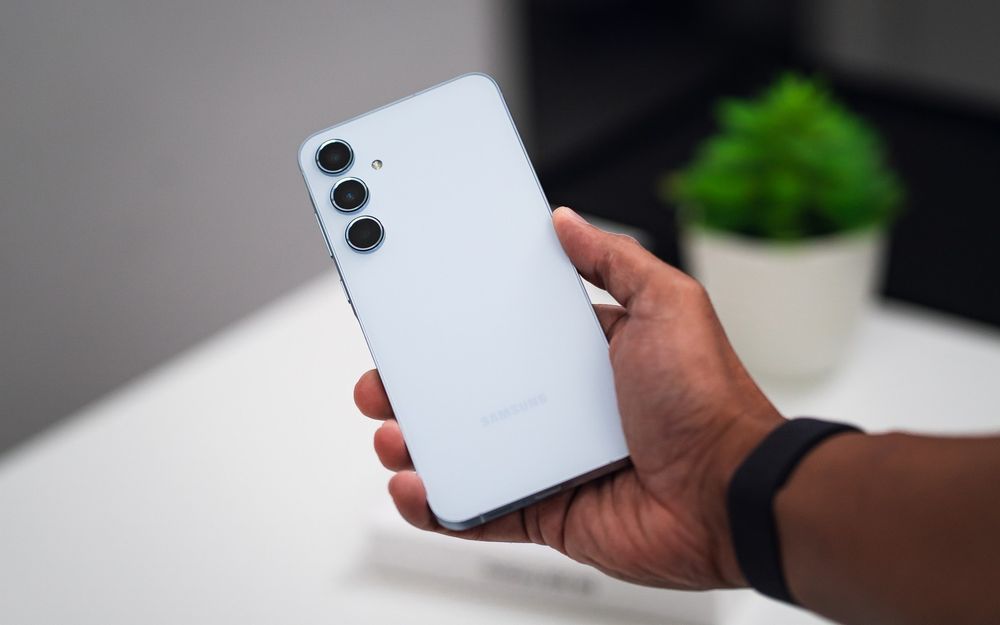 Samsung a55 sotiladi