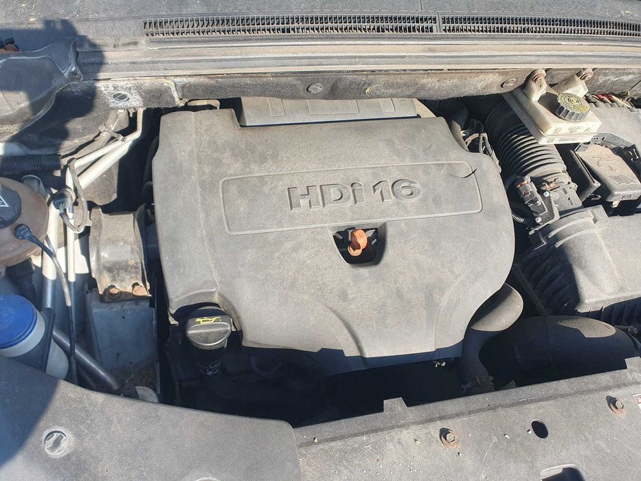 Dezmembrez Citroen DS5 1.6 HDI 2013