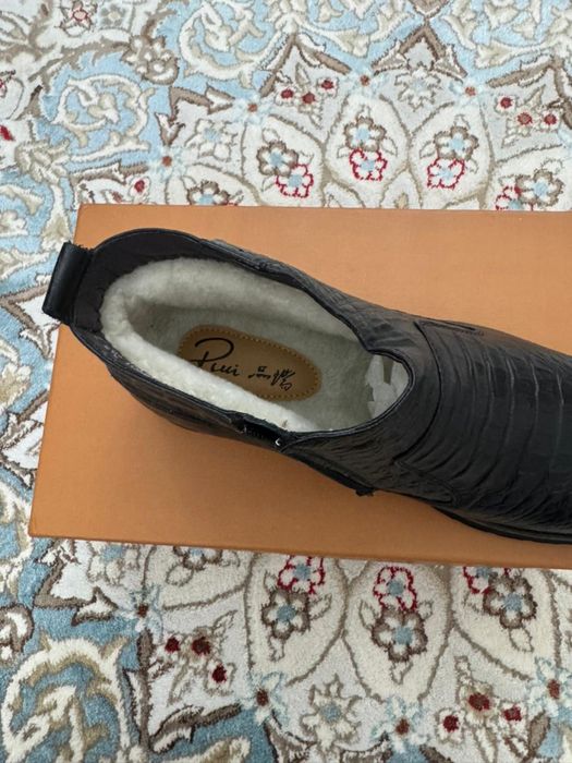 Мужские зимние сапоги продам