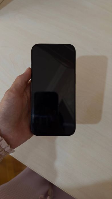 Srochna Iphone 14 pro blac LLA e-Sim