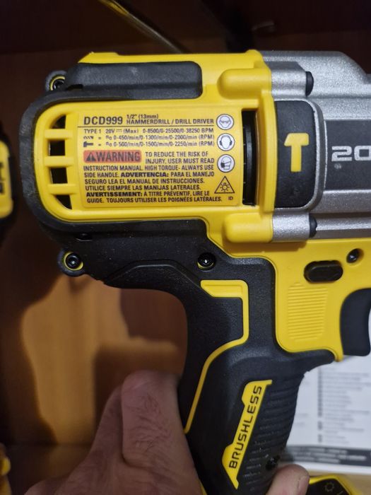 Шурупаверт Dewalt dcd 999 тушка