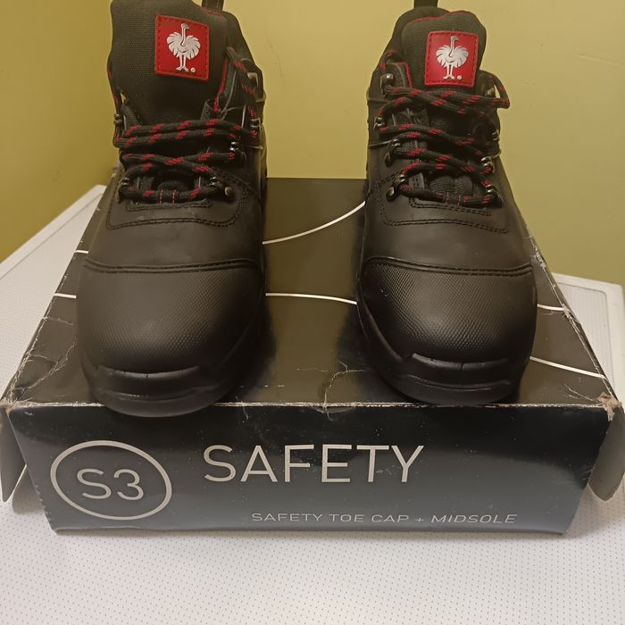 Комфортни работни обувки със спортен дизайн  номер 44