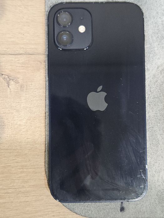 iPhone 12 64 гигабайт