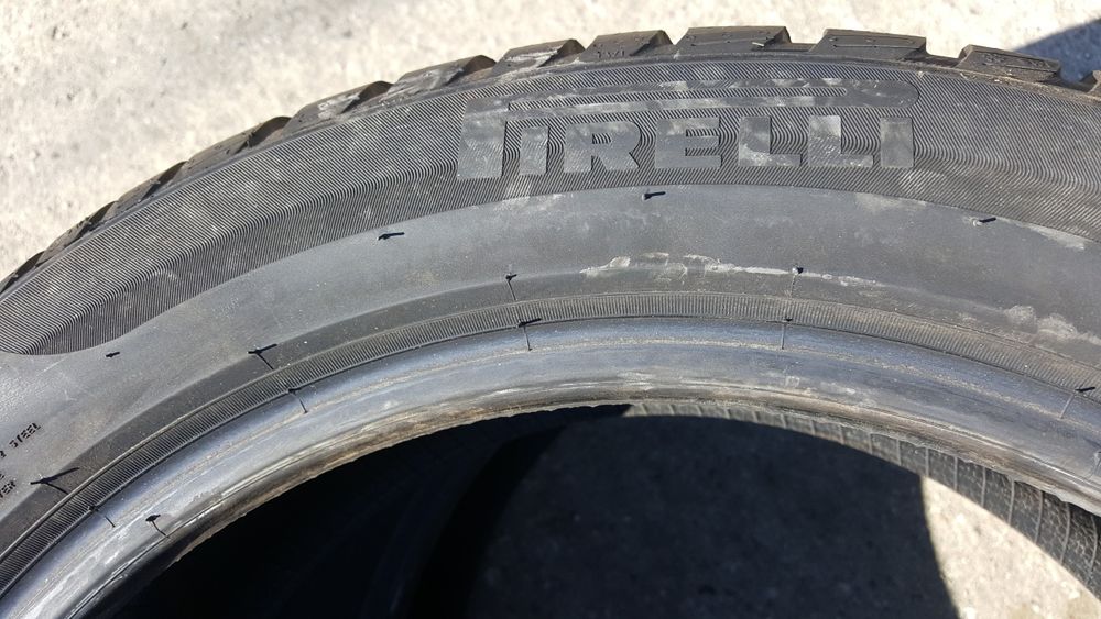 Гуми 215 50 18 2 броя пирели