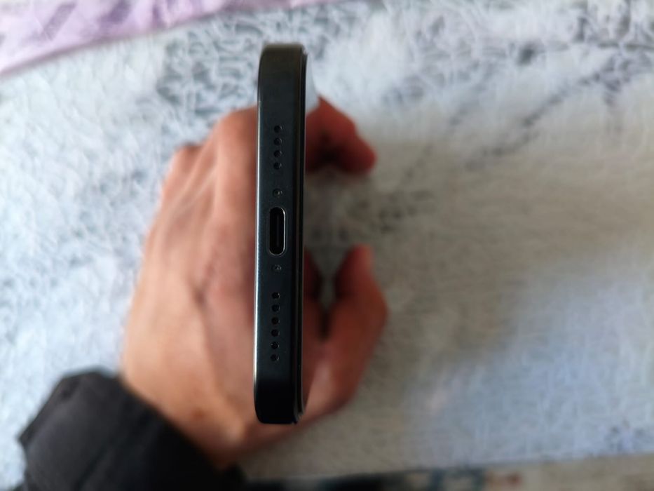 Продам айфон 16 про мах