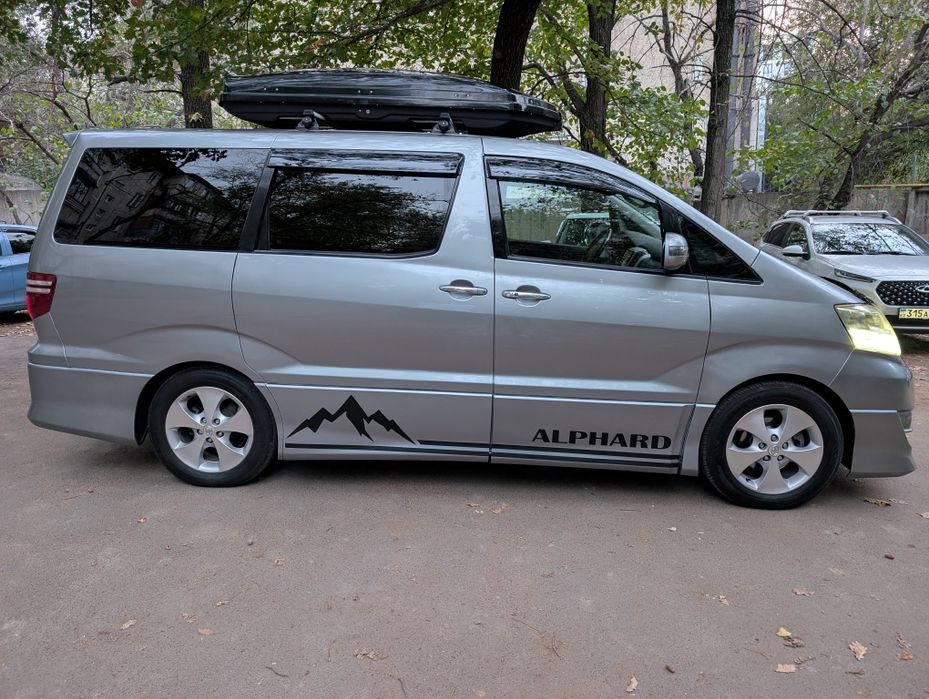 Тойота Альфард Toyota Alphard