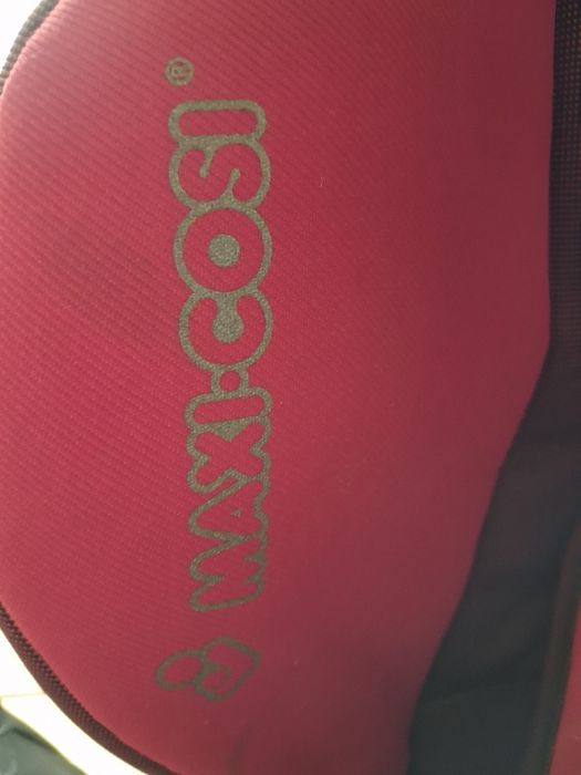 Vând scaun mașina/ bebeluș