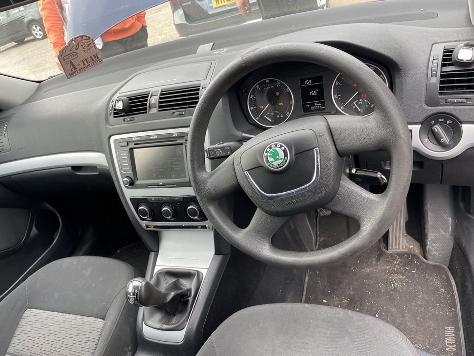 Dezmembrez Skoda  octavia 2 Facelift