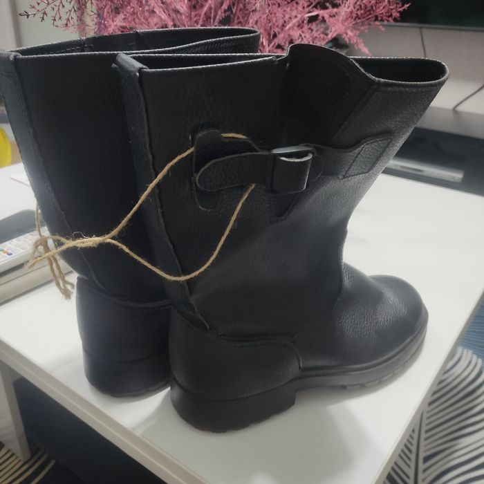 Сапоги мужские  . Отличного качества !  Размер 43 россия