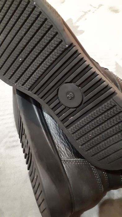 Ботинки натуральная кожа 39 размер