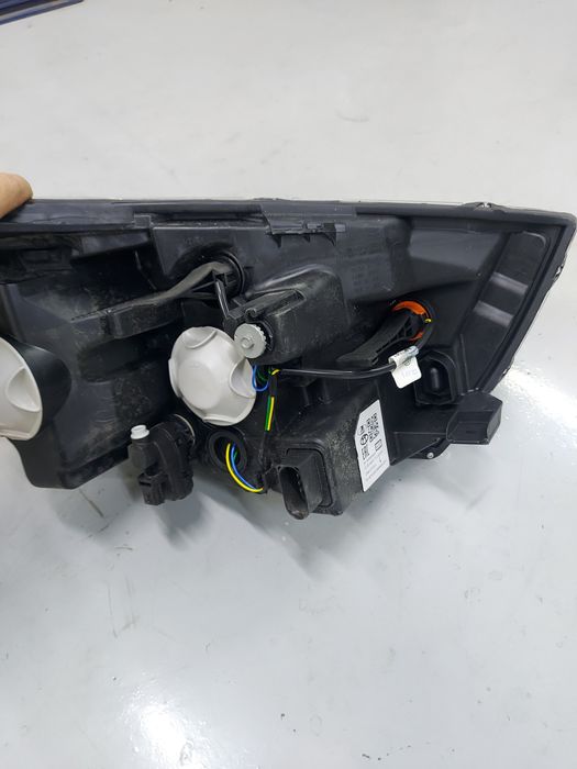 Фара левая Лада Веста