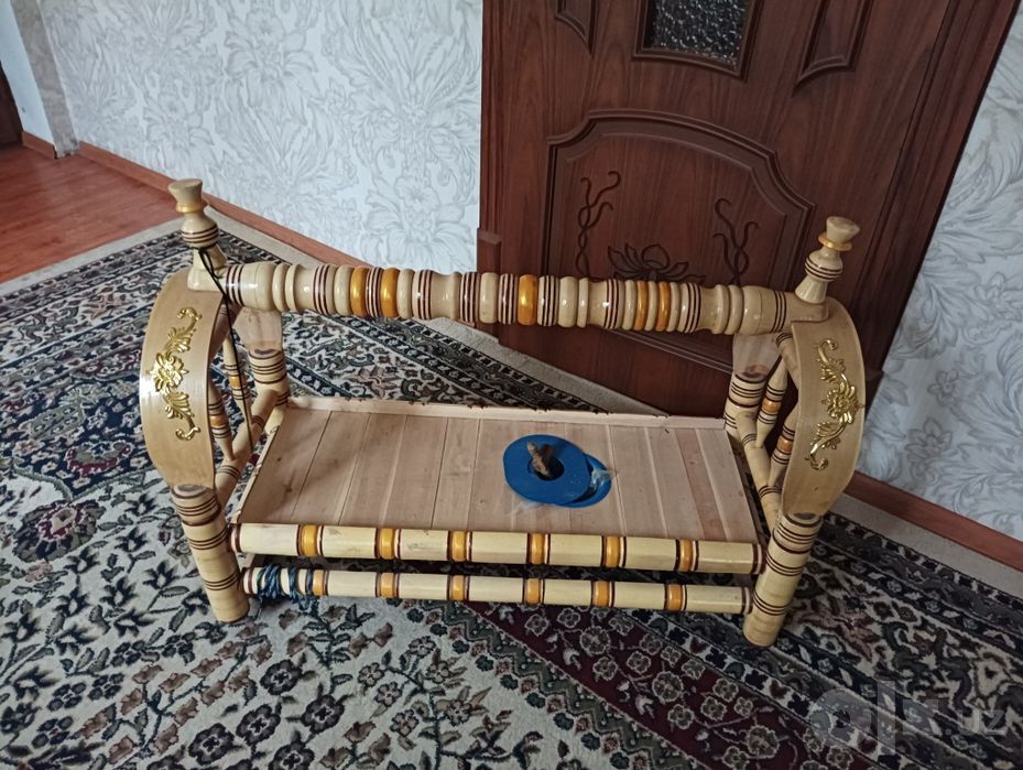 Холати зур Бешик сотилади
